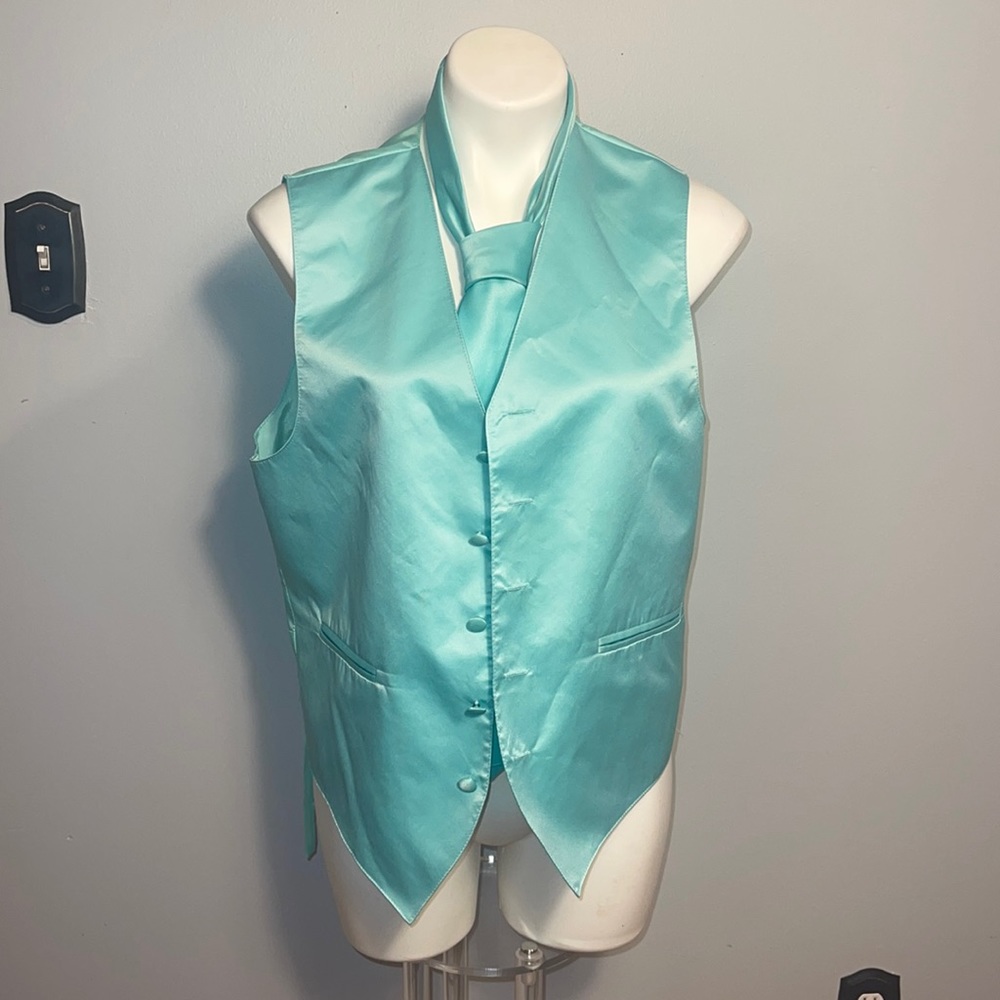 Vesuvio Napoli mens formalwear vest and tie. Mint green.